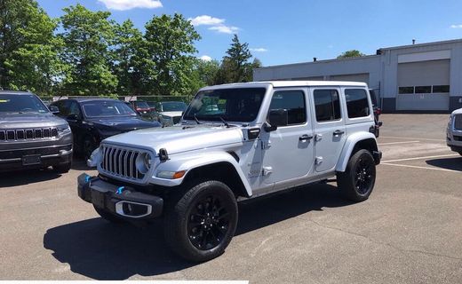 2024 Jeep Wrangler Sahara 4XE