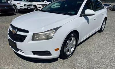 2012 Chevrolet Cruze 1LT