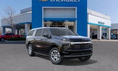 2026 Chevrolet Suburban RST