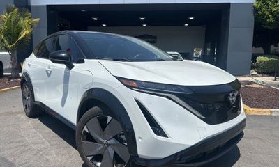 2023 Nissan Ariya Hatchback Plat