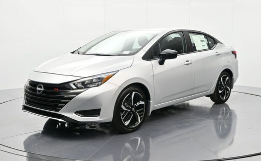 2025 Nissan Versa SR
