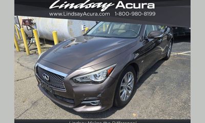 2017 Infiniti Q50 Premium