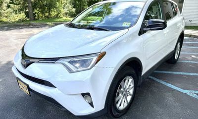 2017 Toyota RAV4 LE