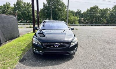 2015 Volvo S60 Premier NON R