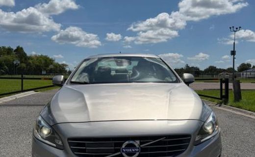 2015 Volvo S60 Platinum NON R