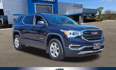 2017 GMC Acadia SLE 1