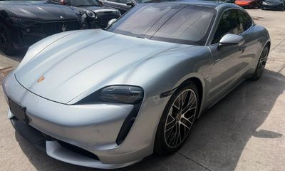 2020 Porsche Taycan Turbo S
