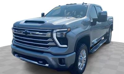 2024 Chevrolet Silverado HD High Country