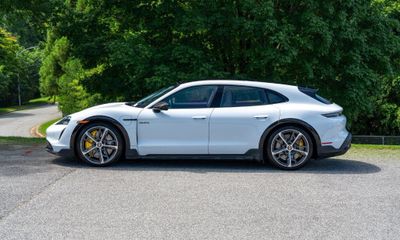 2022 Porsche Taycan Turbo S Cross