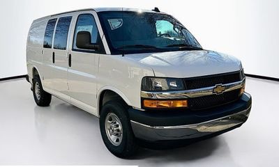 2025 Chevrolet Express 2500