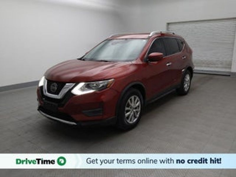 2019 Nissan Rogue — a typically priced live listing