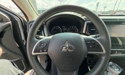 2020 Mitsubishi Outlander ES SE LE