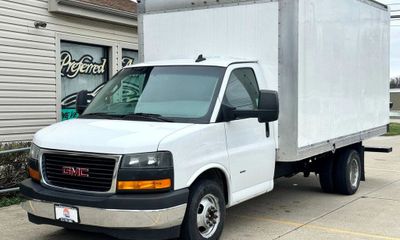 2019 GMC Savana Cutaway 3500 FOR