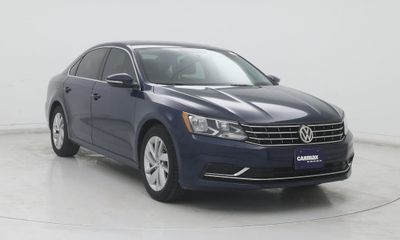 2018 Volkswagen Passat SE W Technology