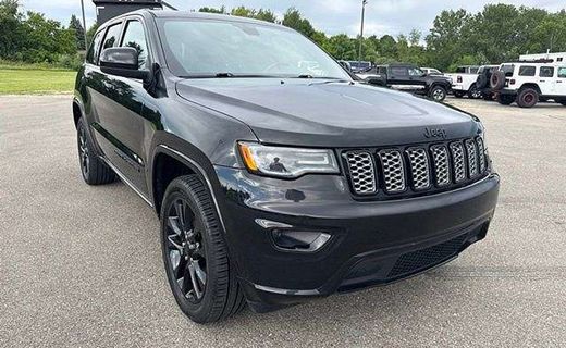 2020 Jeep Grand Cherokee Laredo