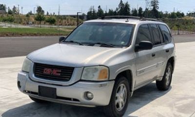 2004 GMC Envoy 4 DR SLE