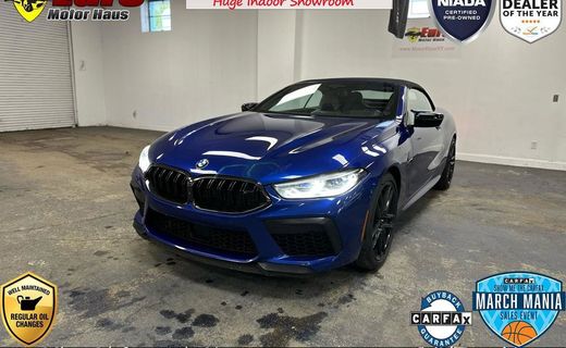 2022 BMW M8