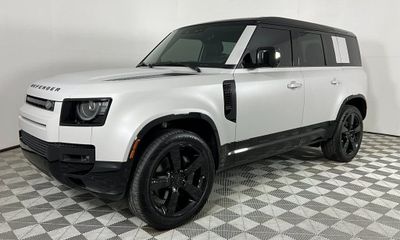 2026 Land Rover Defender 110 SE