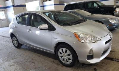 2014 Toyota Prius C Three