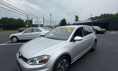 2016 Volkswagen E-Golf SE