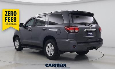 2022 Toyota Sequoia SR5