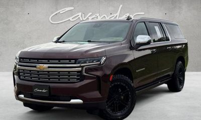 2023 Chevrolet Suburban Premier