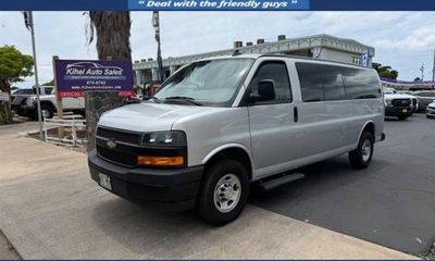 2022 Chevrolet Express Passenger LS EXT