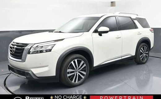2023 Nissan Pathfinder Platinum