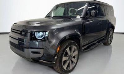 2026 Land Rover Defender 90 Limited Edition