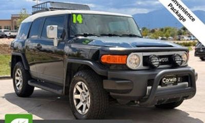 2014 Toyota FJ Cruiser SR