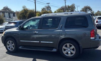 2011 Nissan Armada