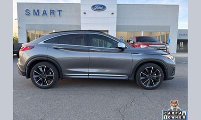 2023 Infiniti QX55 Essential