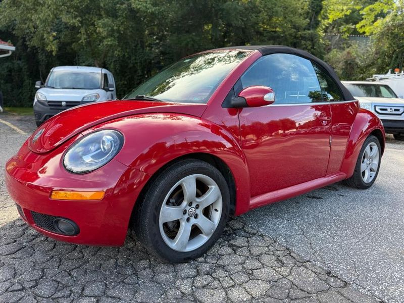 2006 Volkswagen Beetle — a typically priced live listing