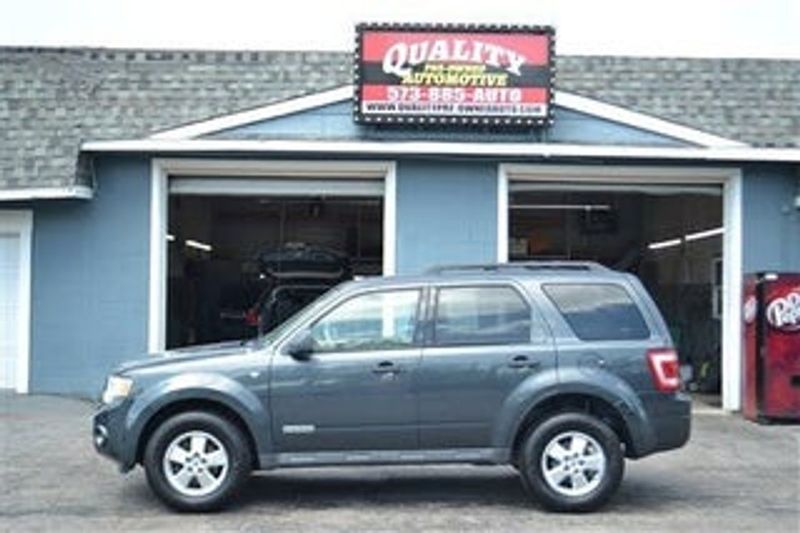 2008 Ford Escape — a typically priced live listing