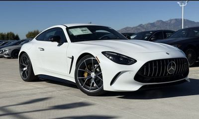 2026 Mercedes-Benz AMG GT GT55