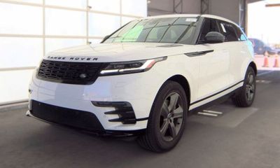 2025 Land Rover Range Velar P250 Dynamic SE