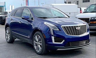 2025 Cadillac XT5 Premium Luxury