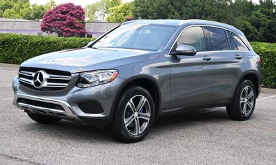2017 Mercedes-Benz GLC-Class GLC300