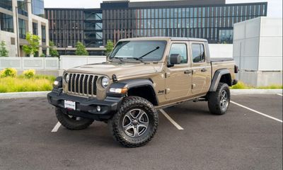 2020 Jeep Gladiator Sport