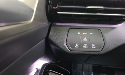 2025 Volkswagen ID 4 Pro
