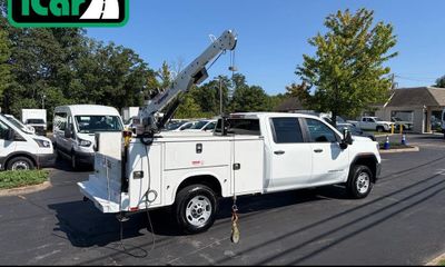 2023 GMC Sierra HD Fleet Base