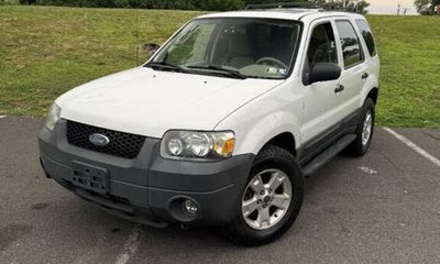 2005 Ford Escape XLT