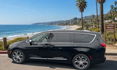 2026 Chrysler Pacifica Pinnacle
