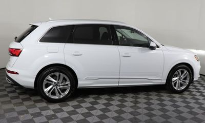 2023 Audi Q7 Quattro Prestige