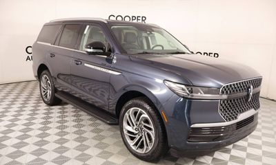 2026 Lincoln Navigator Premier