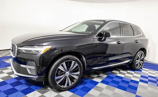 2023 Volvo XC60 Plus Bright