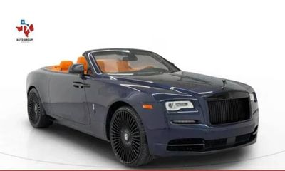 2017 Rolls-Royce Dawn Base