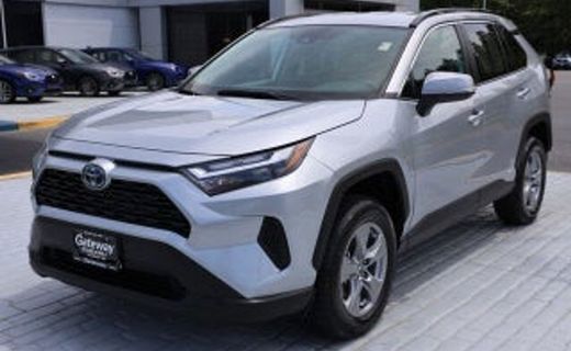 2024 Toyota RAV4 XLE