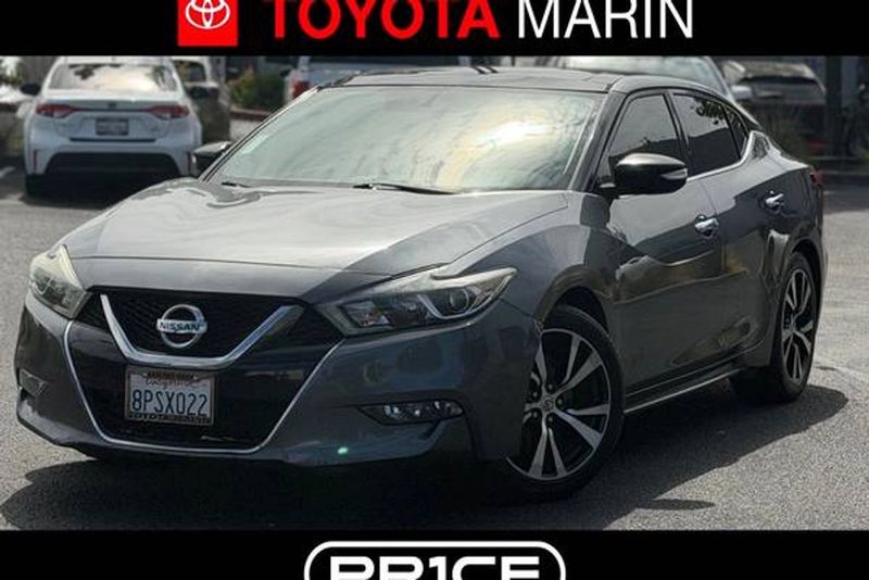 2018 Nissan Maxima — a typically priced live listing
