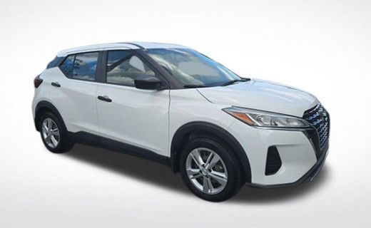 2023 Nissan Kicks S